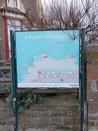 Hotel De La Mer