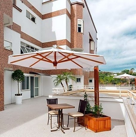 Hotel Dois H