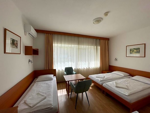 Hello Balcsi Apartmanház