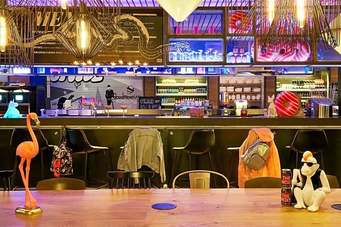 Moxy Edinburgh Airport