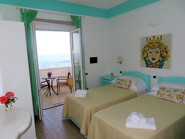 Hotel Ossidiana Stromboli Center