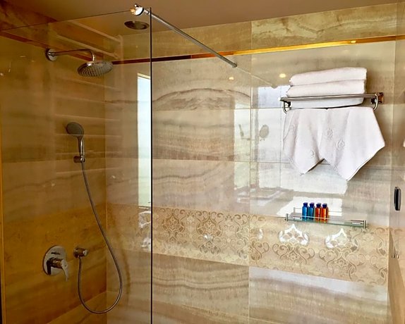Golden Tulip Varna