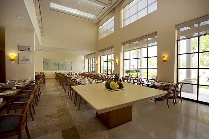 Fiesta Inn Colima