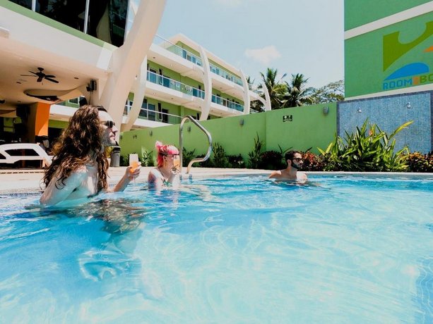 Room2Board Hostel And Surf School