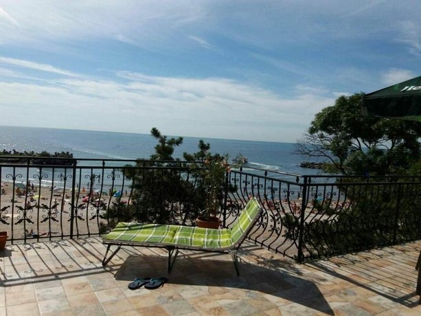 Vila pe plaja nr 9