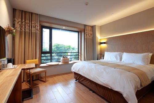 Grand Yiju Hotel (Nanjing Xinjiekou center)