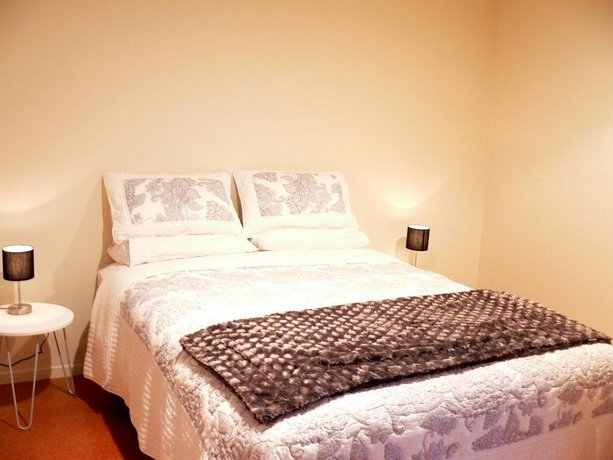 Brook House B&B & Cottages