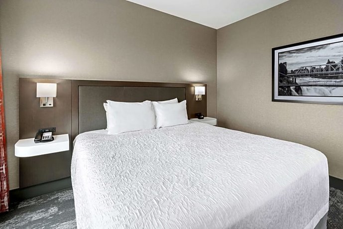 Hampton Inn & Suites Spokane Downtown South