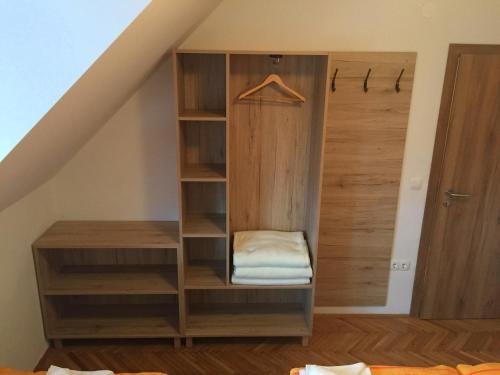 Apartmaji in sobe Tina