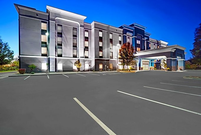 Hampton Inn & Suites Syracuse Dewitt