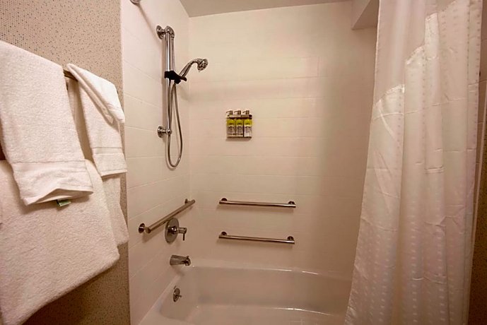 Holiday Inn Express Athens-University Area