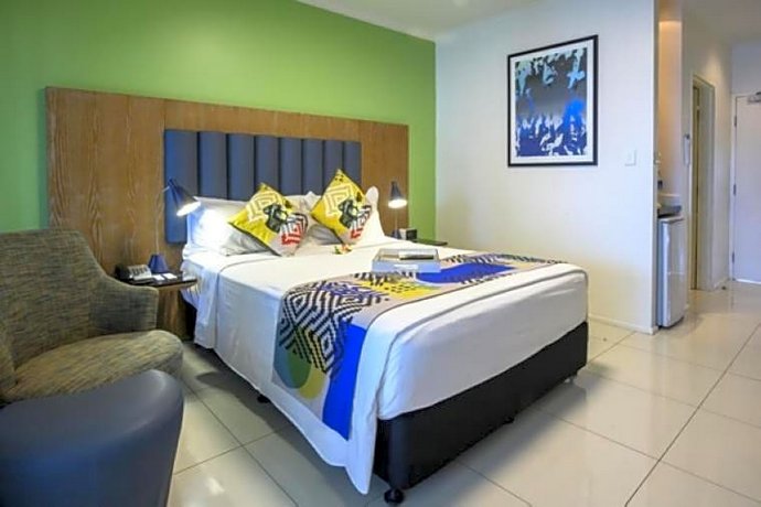 Heritage Park Hotel