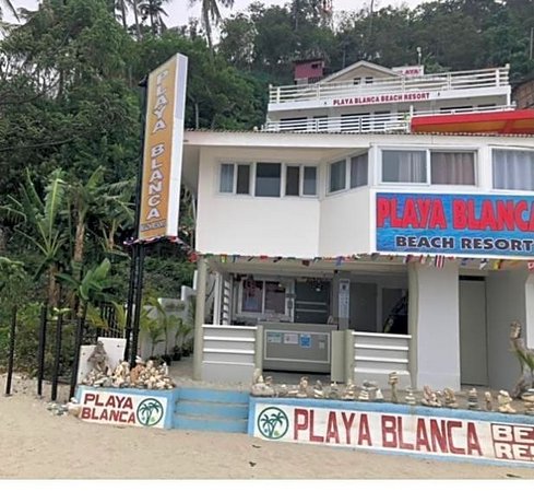 Playa Blanca Beach Resort