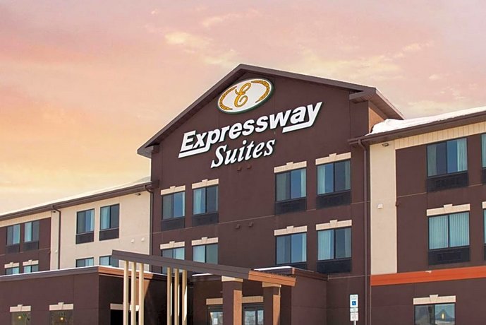 Grand Forks Lodge and Suites