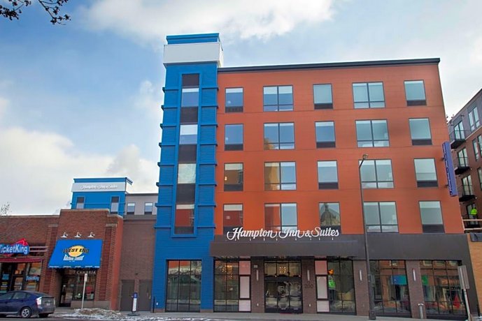 Hampton Inn & Suites Downtown St. Paul