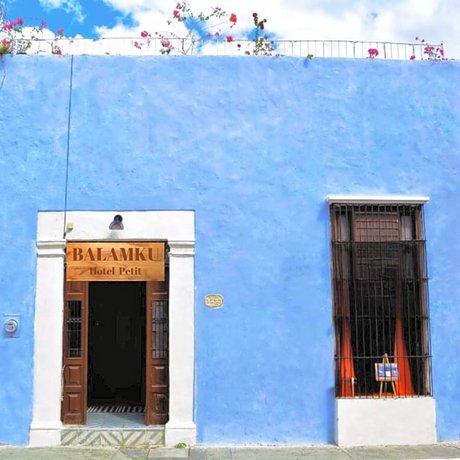 Balamku Hotel Petit