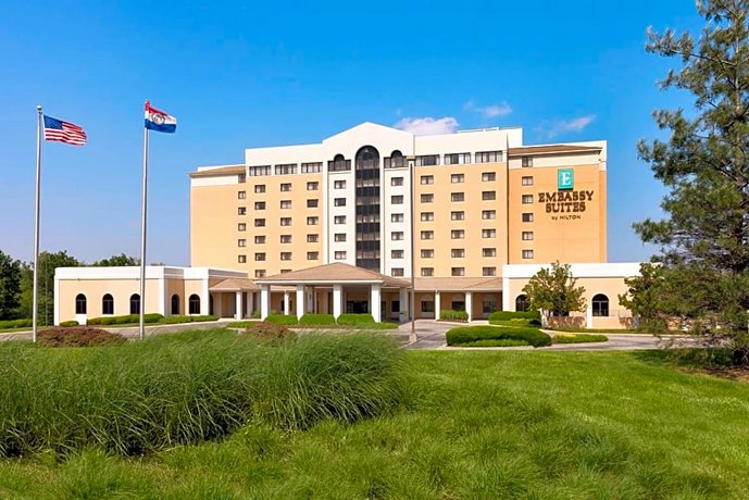 Embassy Suites by Hilton Kansas City International Airport