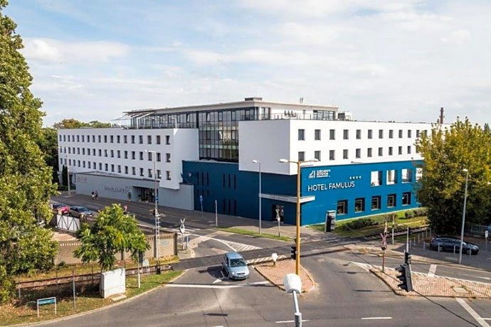 Hotel Famulus
