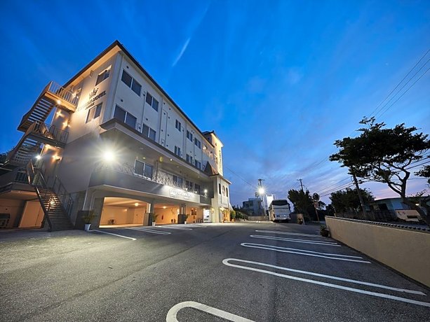 Crown Hotel Okinawa Annex
