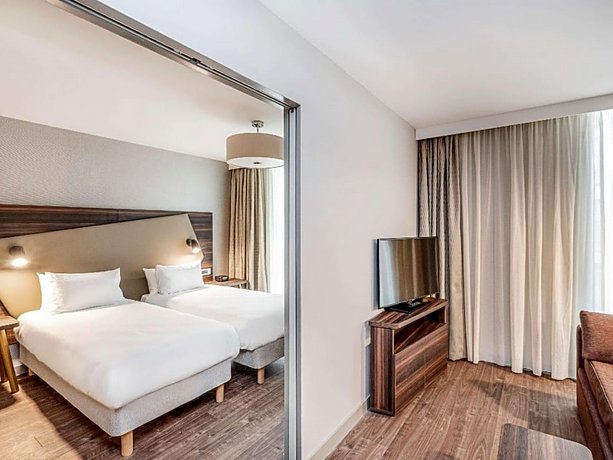 Aparthotel Adagio Leicester