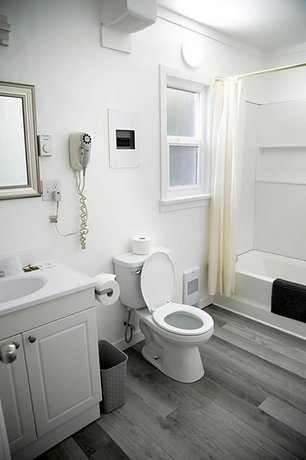 Westview Centre Motel
