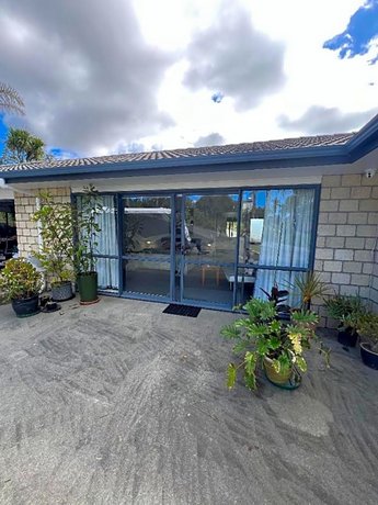 Taipa Views Bed & Breakfast