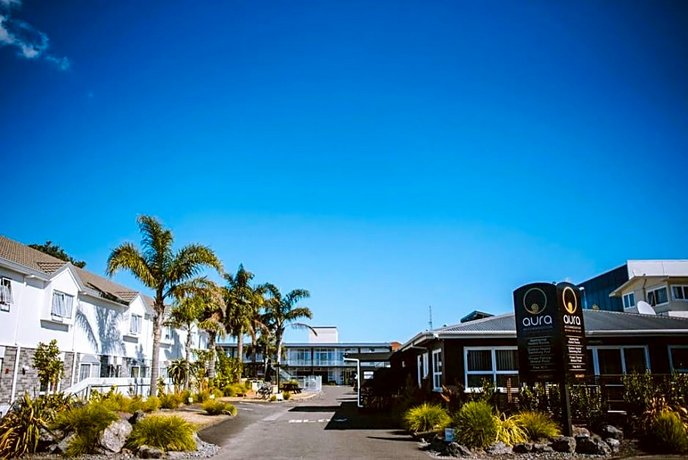 Aura Accommodation