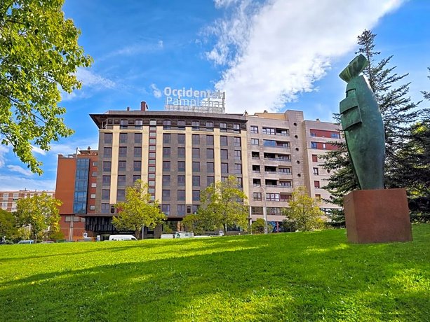 Occidental Pamplona