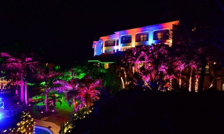 Diani Reef Beach Resort & Spa