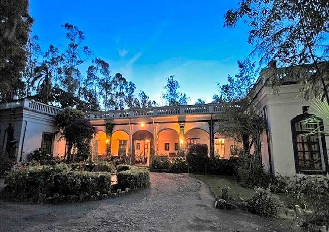 Hosteria Hacienda Pinsaqui