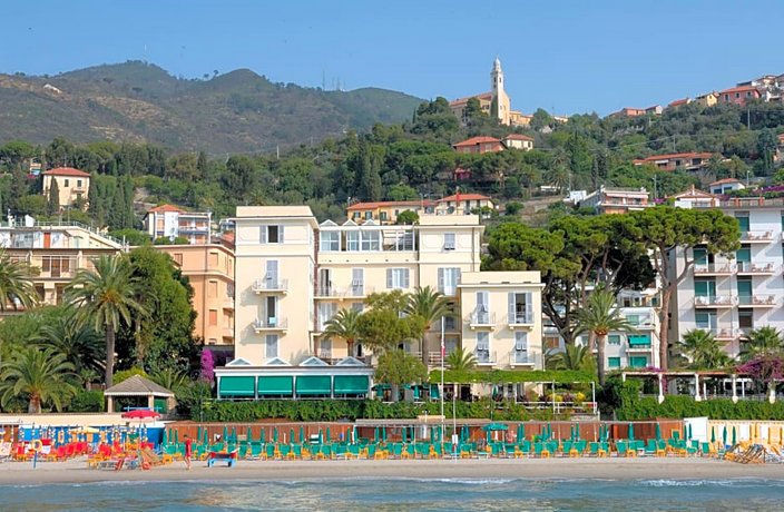 Hotel Beau Sejour