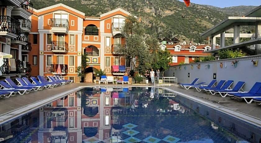 Magic Tulip Beach Hotel