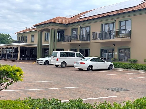 Royal Hotel