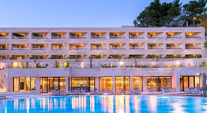 Four Points by Sheraton Sesimbra