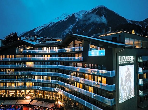 Elizabeth Arthotel
