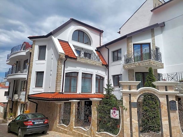 Family Hotel Rai