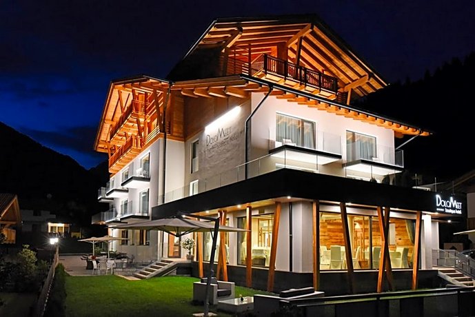 Dolomeet Boutique Hotel