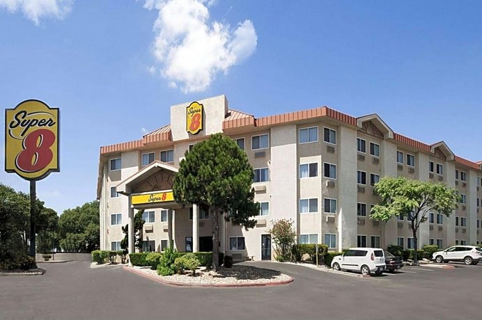 Super 8 Austin North
