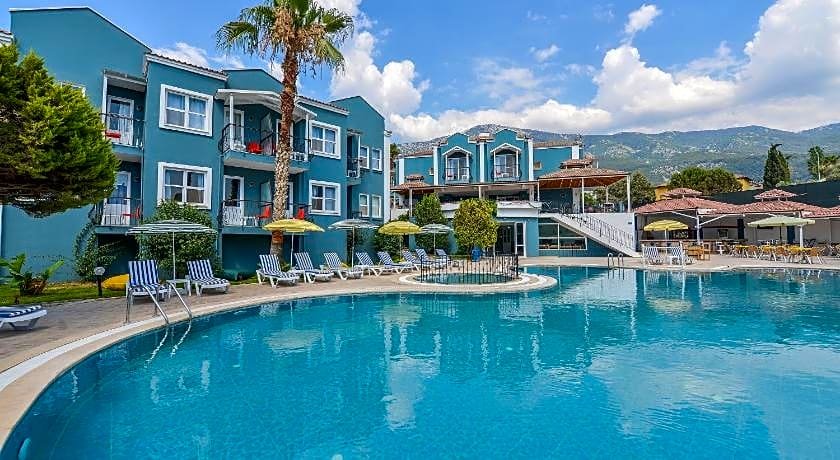 Blue Pearl Hotel Villas
