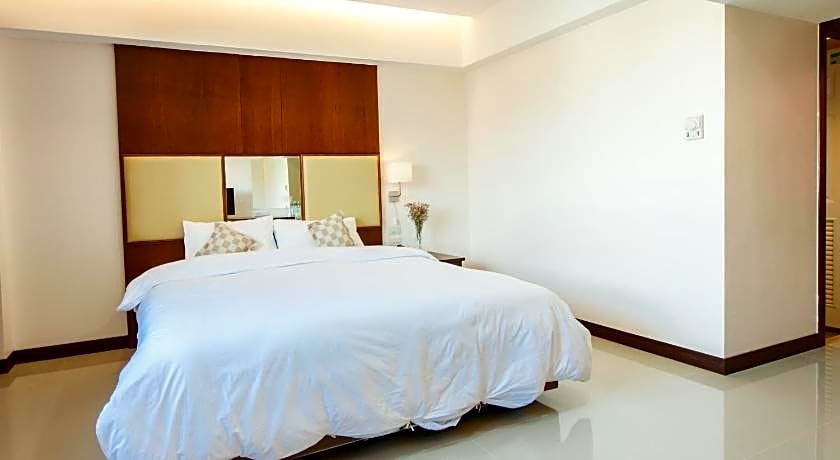 River Hotel The Budget