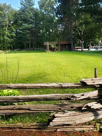 Summit Lodge