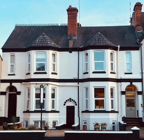 Cambridge Villa
