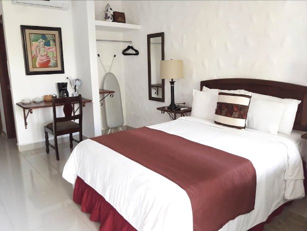 Hotel Ciudad Blanca