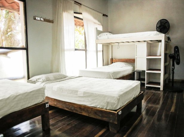 Believe Surf & Yoga Lodge Santa Teresa
