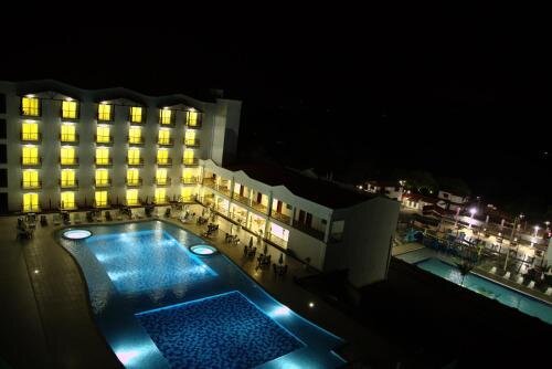 Hotel Majams Resort