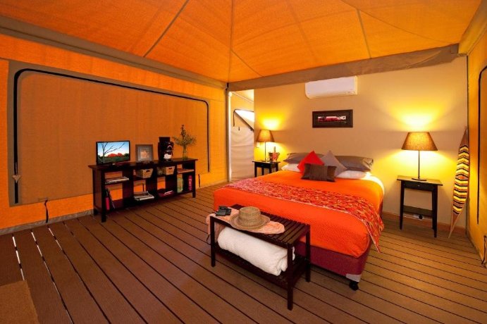 Squeakywindmill Boutique Tent B&B