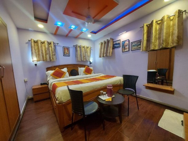 Shaleen Elegance Homestay Nakki Lake 400 meters