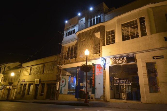 Hotel Granada Plaza