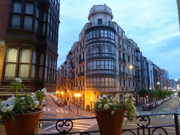Bilbao Art Lodge Staynnapartments
