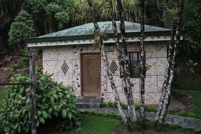 Gingerbread Restaurant & Hotel